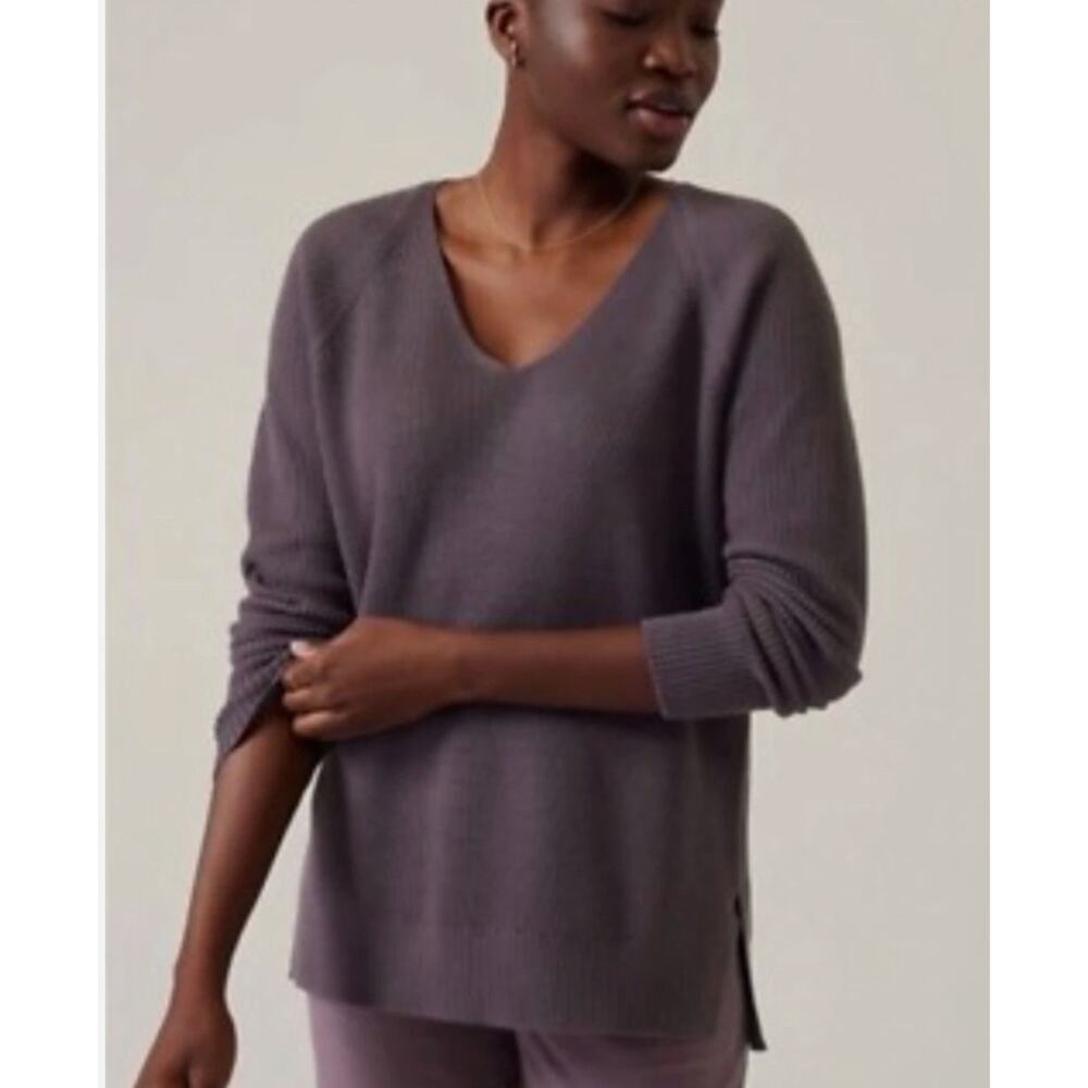 NEW Athleta Women's XL Hanover Refined V Neck Sweater Merino Wool Blend Purple - Picture 3 of 16